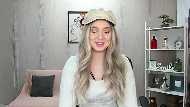 JaquelinLaurent online show from 02/09/26, 07:01