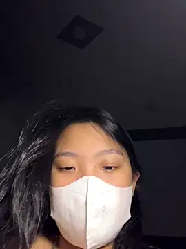Snapshot of Thuylinh05 chatting on 10/12/25, 05:36 Thuylinh05 online show from 10/12/25, 05:36
