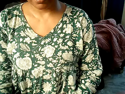 Snapshot of Anaconda-Mall chatting on 02/16/26, 11:02 Anaconda-Mall online show from 02/16/26, 11:02