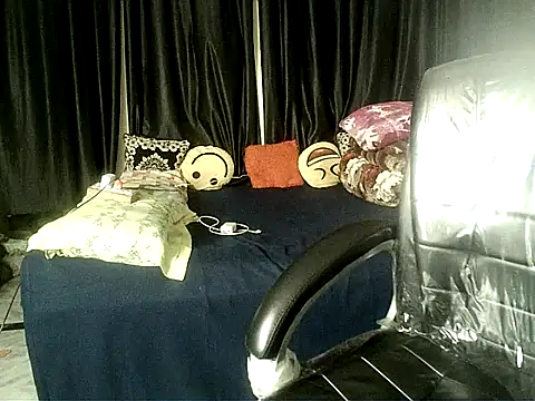 Anaconda-Mall online show from 12/13/25, 08:04