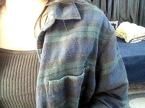 Snapshot of Anaconda-Mall chatting on 02/03/26, 06:02 Anaconda-Mall online show from 02/03/26, 06:02