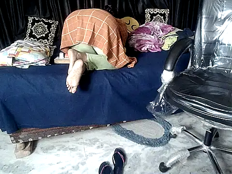 Anaconda-Mall online show from 11/23/25, 06:29