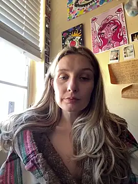 Snapshot of AutumnTides chatting on 02/23/26, 07:25 AutumnTides online show from 02/23/26, 07:25