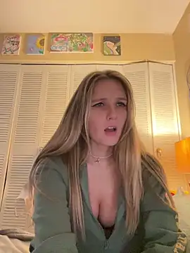 Snapshot of AutumnTides chatting on 02/08/26, 10:51 AutumnTides online show from 02/08/26, 10:51