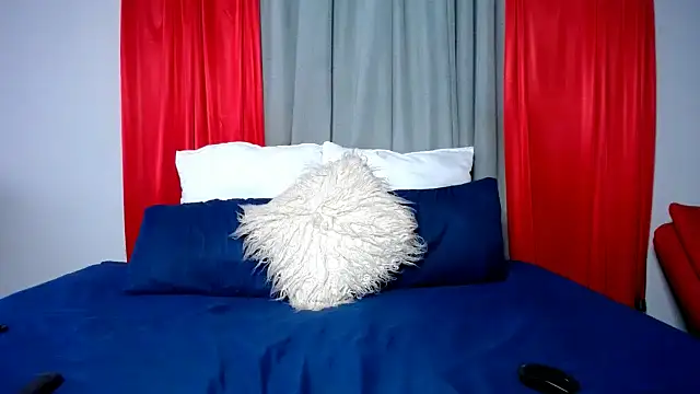 Snapshot of YourHunxxx chatting on 11/12/25, 11:58 YourHunxxx online show from 11/12/25, 11:58