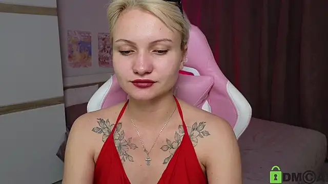 Snapshot of Cameronlovely_ chatting on 09/11/25, 08:25 Cameronlovely online show from 09/11/25, 08:25