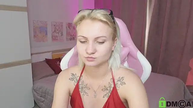 Snapshot of Cameronlovely_ chatting on 09/09/25, 08:13 Cameronlovely online show from 09/09/25, 08:13