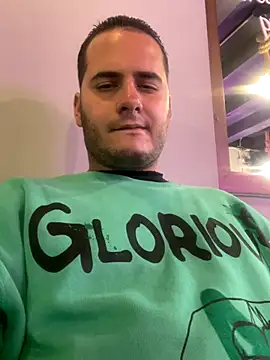 Pablo EscobarGomez online show from 12/17/25, 11:32