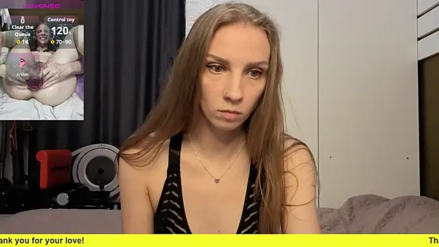 Edena  online show from 09/25/25, 10:16