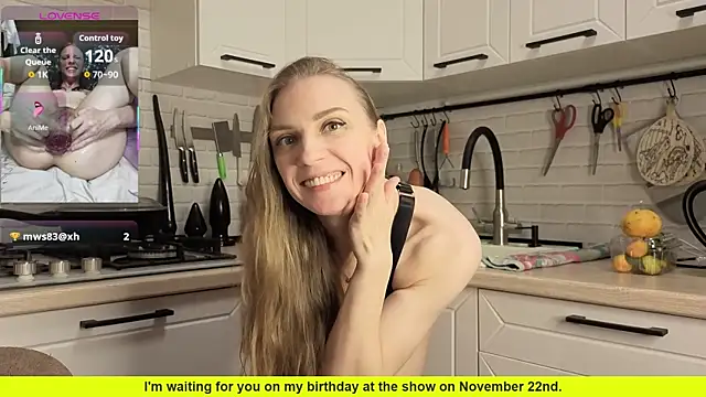 Edena  online show from 11/17/25, 08:46