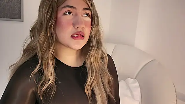 Madii smith online show from 10/12/25, 01:12