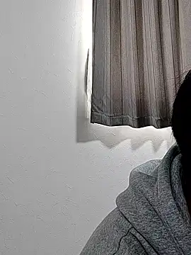 mitsuki0915 online show from 12/15/25, 02:39