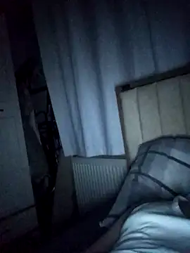 mert0359 online show from 11/28/25, 12:44