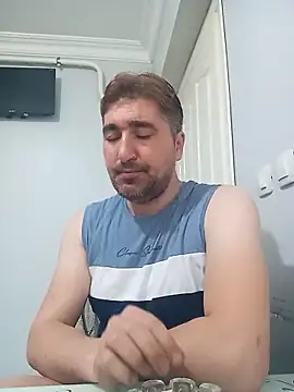 mert0359 online show from 10/24/25, 02:27