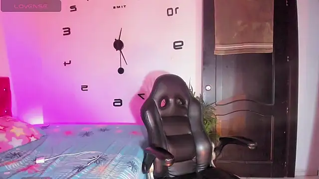 Lady Dirty444 online show from 09/19/25, 04:33