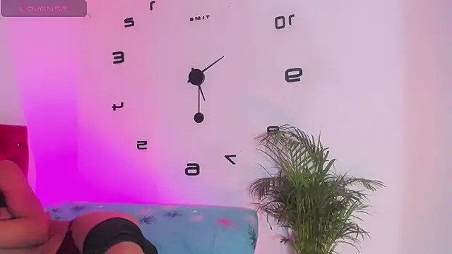 Lady Dirty444 online show from 09/17/25, 11:51