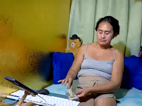 xxloveheart online show from 04/14/26, 11:37