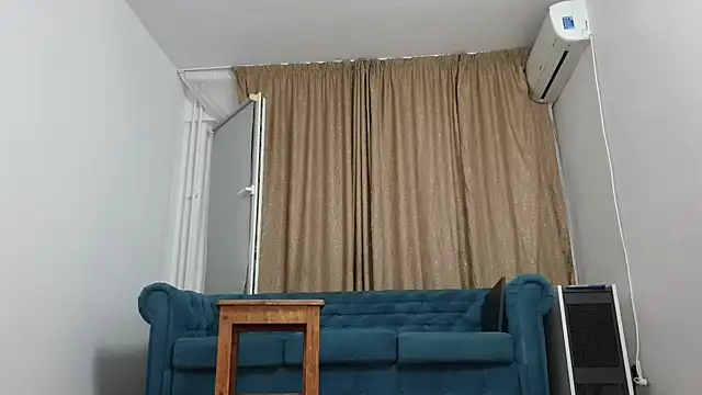 Snapshot of BLOND_GOD chatting on 07/05/26, 09:43 BLOND GOD online show from 07/05/26, 09:43