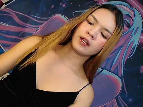 Snapshot of shantalfucker_ chatting on 12/23/25, 08:24 shantalfucker online show from 12/23/25, 08:24