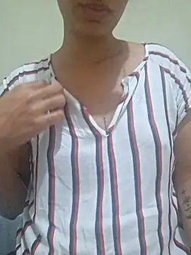 Snapshot of RavenShyfit chatting on 11/22/25, 07:24 RavenShyfit online show from 11/22/25, 07:24