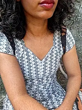 Snapshot of RavenShyfit chatting on 12/19/25, 08:22 RavenShyfit online show from 12/19/25, 08:22