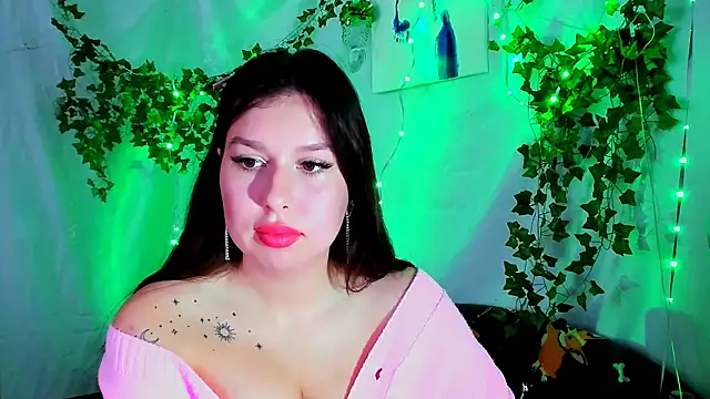 ChloeRicc online show from 01/06/26, 10:08