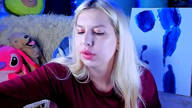 Snapshot of ChloeRicc chatting on 09/13/25, 05:46 ChloeRicc online show from 09/13/25, 05:46