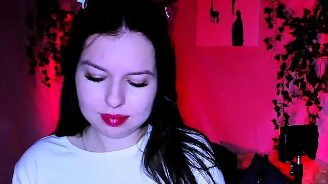 Snapshot of ChloeRicc chatting on 11/30/25, 06:30 ChloeRicc online show from 11/30/25, 06:30