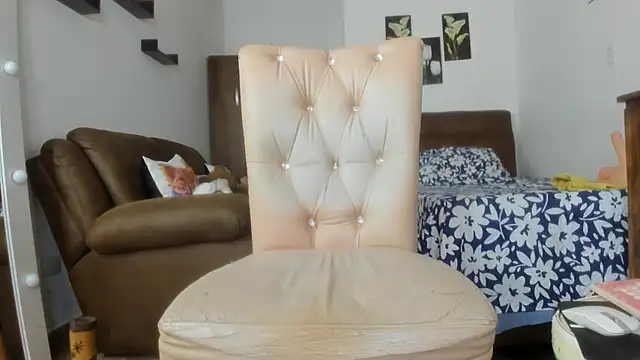 Bryony Sullyvan online show from 02/13/25, 06:52