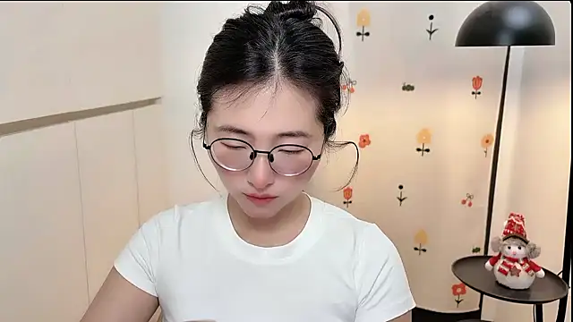 Rosalind xixi online show from 04/12/26, 01:03