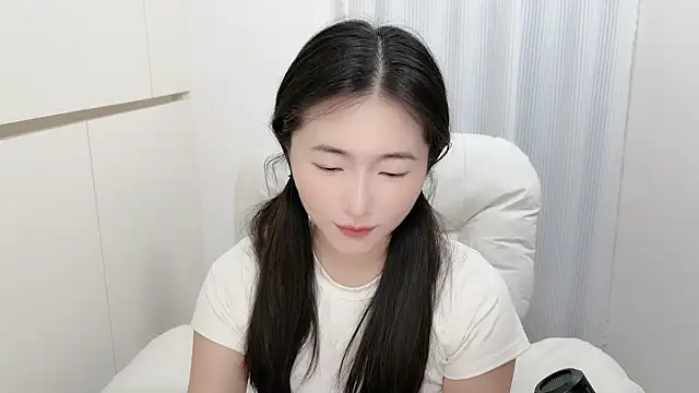 Snapshot of Rosalind_xixi chatting on 07/07/26, 01:41 Rosalind xixi online show from 07/07/26, 01:41
