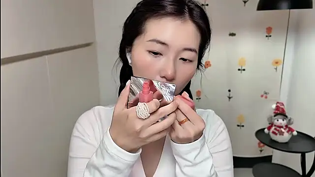 Rosalind xixi online show from 03/13/26, 06:18