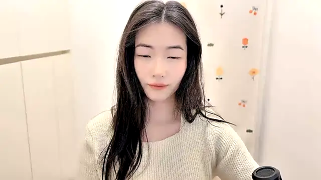 Rosalind xixi online show from 11/10/25, 07:13