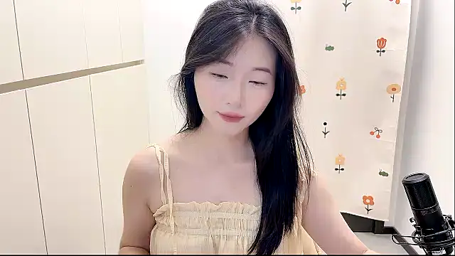 Snapshot of Rosalind_xixi chatting on 09/11/25, 12:16 Rosalind xixi online show from 09/11/25, 12:16