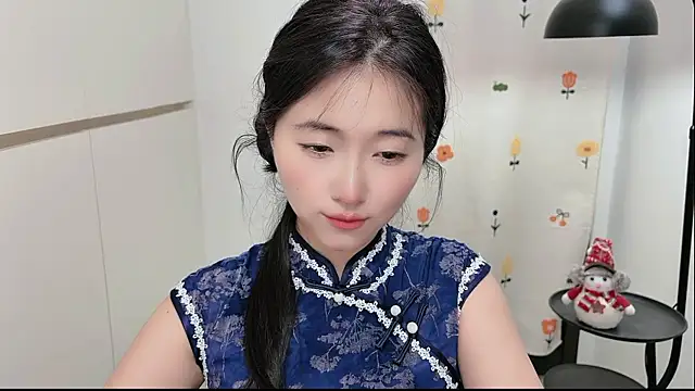 Snapshot of Rosalind_xixi chatting on 05/25/26, 03:00 Rosalind xixi online show from 05/25/26, 03:00