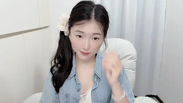 Snapshot of Rosalind_xixi chatting on 06/26/26, 01:55 Rosalind xixi online show from 06/26/26, 01:55