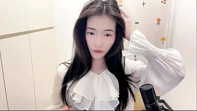 Snapshot of Rosalind_xixi chatting on 10/08/25, 11:23 Rosalind xixi online show from 10/08/25, 11:23