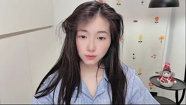 Snapshot of Rosalind_xixi chatting on 05/21/26, 03:15 Rosalind xixi online show from 05/21/26, 03:15