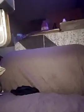 LunaMell online show from 11/16/25, 09:41