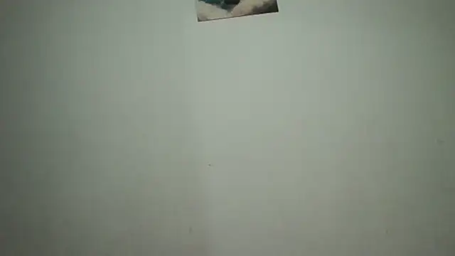 Snapshot of Leus1 chatting on 01/07/26, 04:39 Leus1 online show from 01/07/26, 04:39