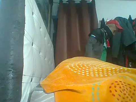 mexhotbi online show from 10/29/25, 03:49