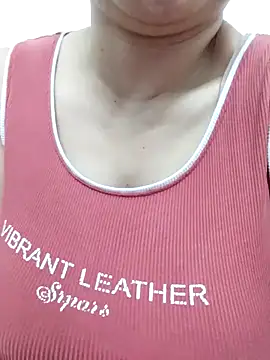 Snapshot of Sex_love203 chatting on 11/19/25, 06:24 Sex love203 online show from 11/19/25, 06:24