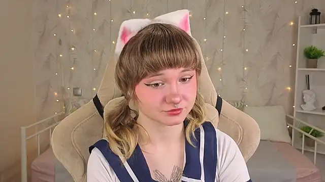 Tori Cutie online show from 05/28/26, 12:07