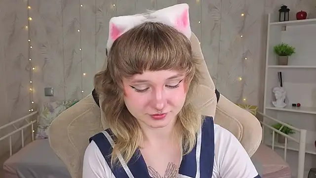 Tori Cutie online show from 05/21/26, 12:08
