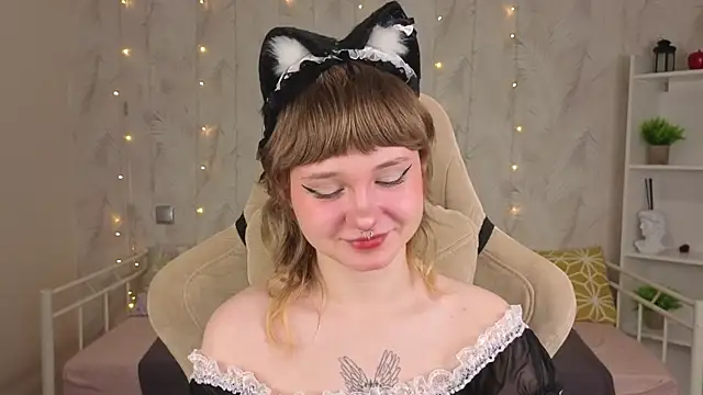 Tori Cutie online show from 06/02/26, 12:10