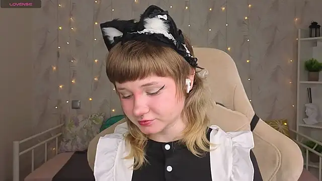Tori Cutie online show from 06/04/26, 12:15