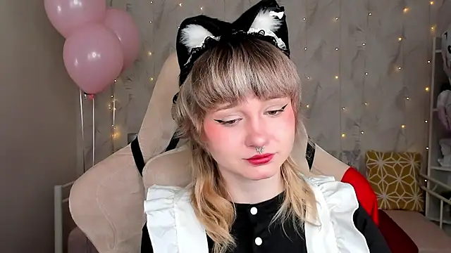 Tori Cutie online show from 04/04/26, 12:06
