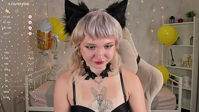 Tori Cutie online show from 10/01/25, 12:06