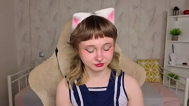 Tori Cutie online show from 04/28/26, 12:09