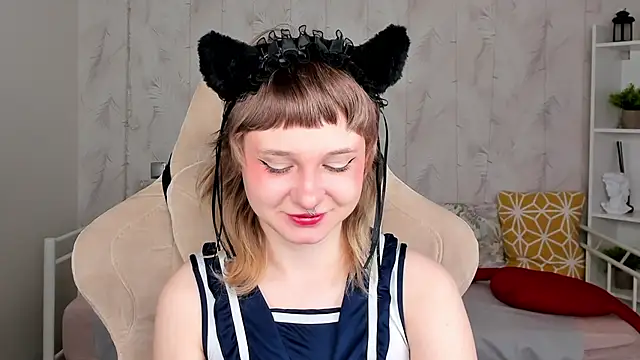 Tori Cutie online show from 04/12/26, 12:03